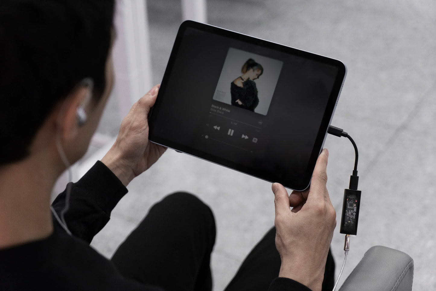 Questyle M12i Taşınabilir DAC Kulaklık Amplifikatörü ve LTC Kablo