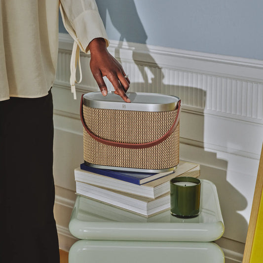 Bang & Olufsen Beosound A5 Taşınabilir Kablosuz Hoparlör